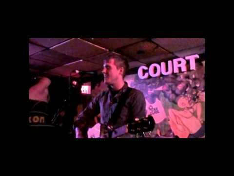 Brian Fallon - Don't Think Twice, It's Alright @ Court Tavern