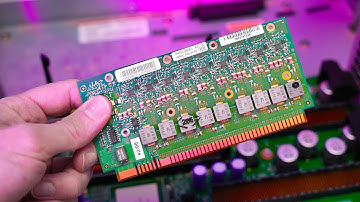 Exchangeable VRM PCB and huge CPU Slots - IBM Power5 Server 1/3