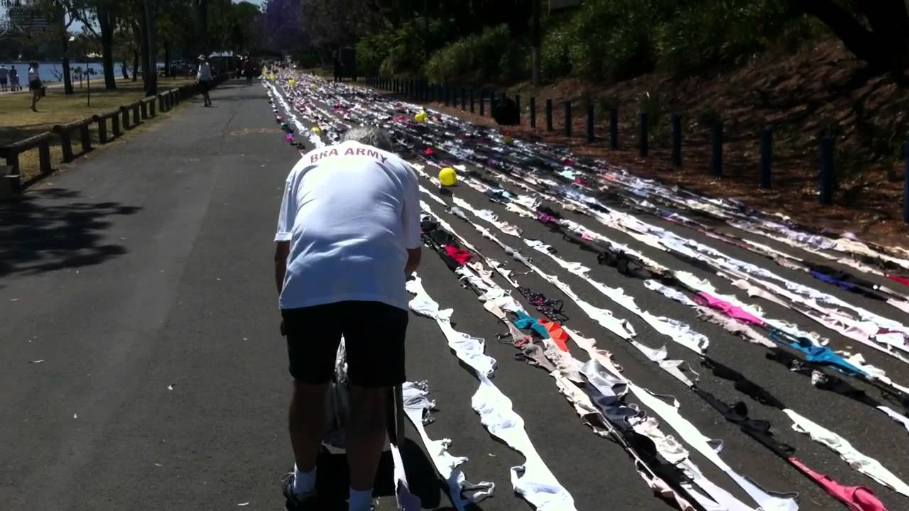 World record attempt - longest bra chain! 