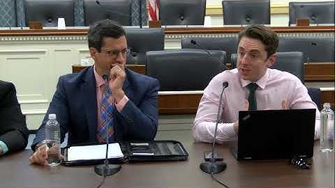 Net Neutrality in Congress: the CRA or Substantive Legislation?