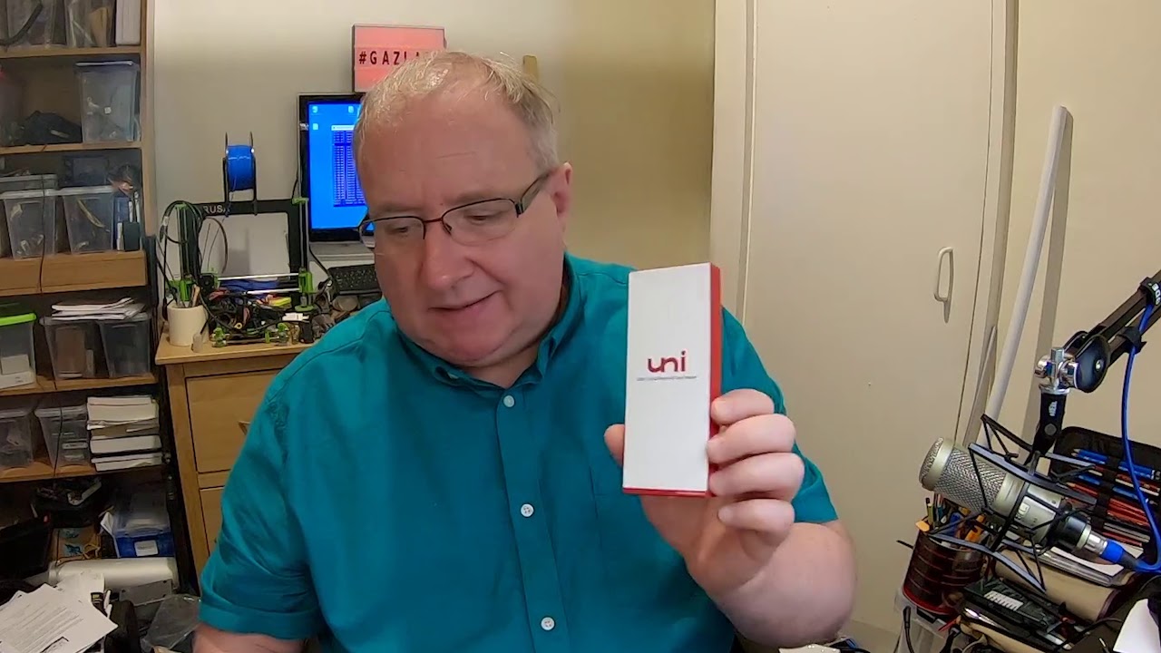 Uni USB C to SD Card Reader, and Ravpower Filehub, SD card backup on the move!