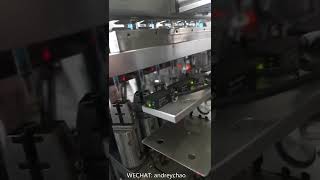 automatic assembling process of medical plastic connecting part valve cap assembling machine line