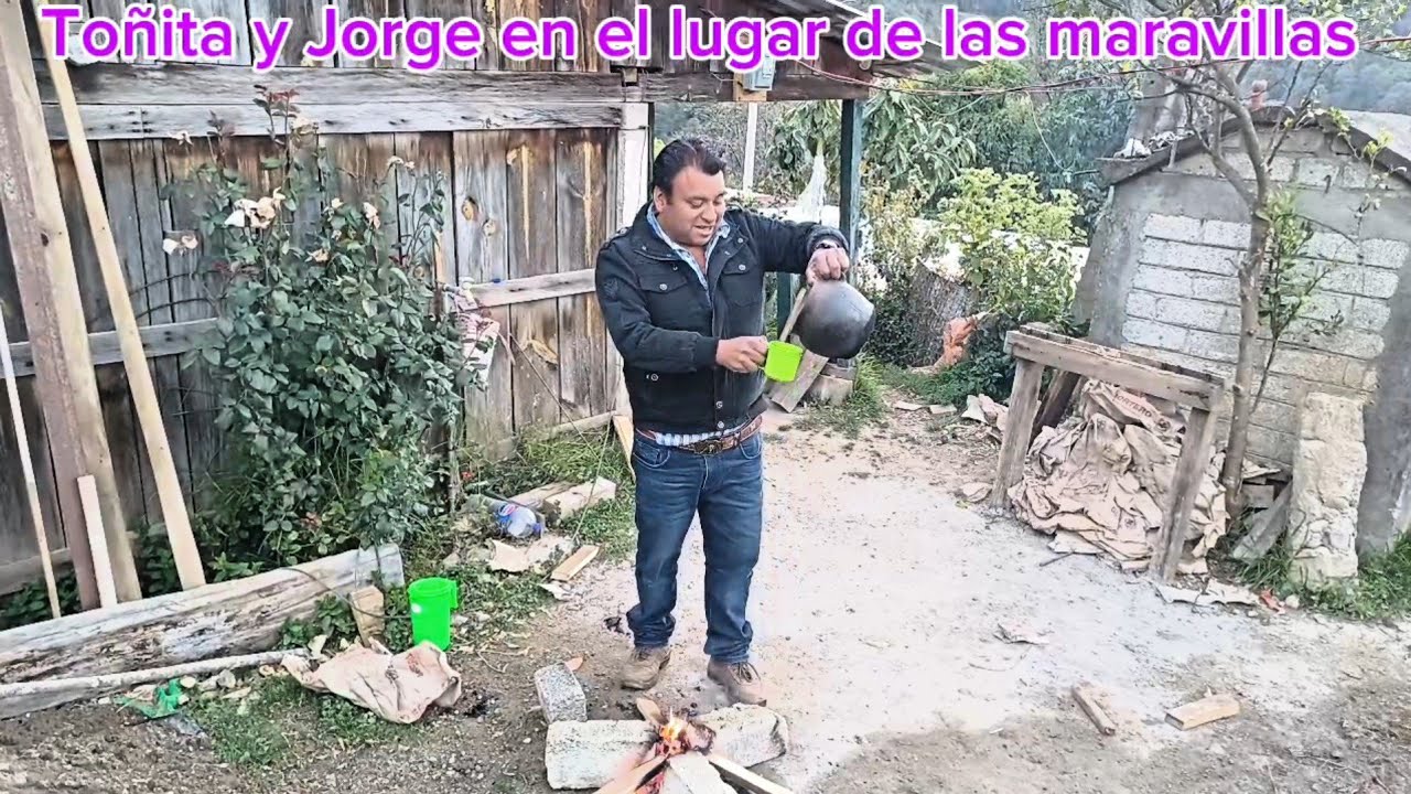 Así preparo mi rico atole en este lugar donde viví con mi esposa Toñita para empezar a trabajar 