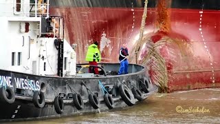 chem tanker MTM GIBRALTAR 9V9575 IMO 9282924 timelapse exit Emden sealock with 2 tugs cargo seaship