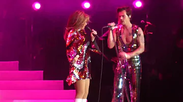 Harry Styles & Shania Twain -Man! I Feel Like A Woman (Coachella Festival, Indio CA 4/15/2022 Week 1