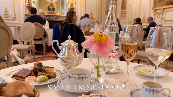 250 Euros RITZ PARIS SUNDAY BRUNCH BUFFET. Savory Deliciousness.