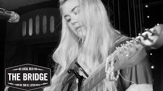 Daisy the Great - &#39;The Record Player Song&#39; | The Bridge 909 in Studio