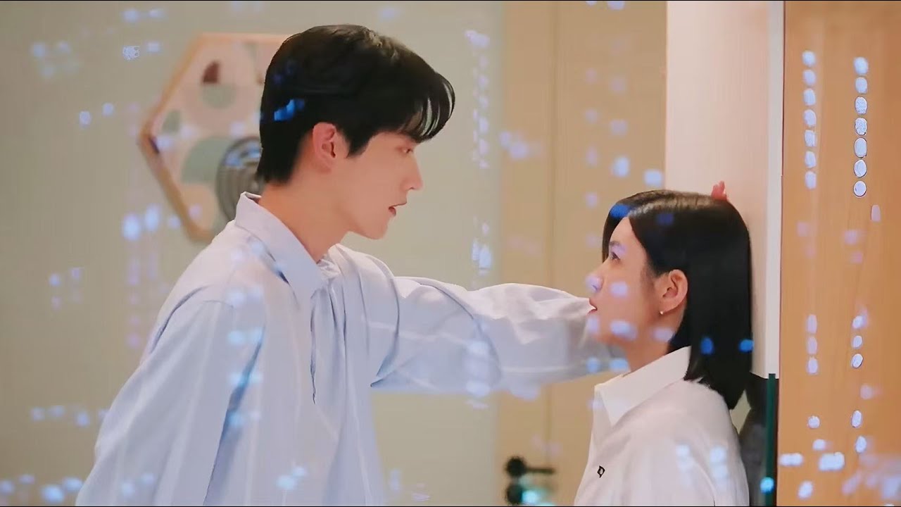 Младшему брату удалось проникнуть в дом старшей сестры, притворившись беспомощным.