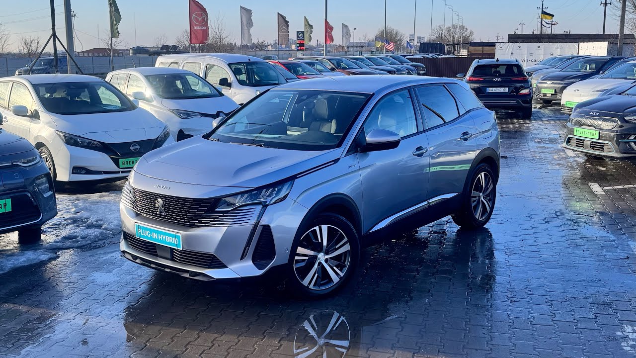 Економний та потужний Plug-in-Hybrid Peugeot 3008 Allure