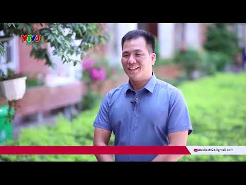 Thầy giáo xứ Nghệ và những bức tranh phấn màu lay động lòng yêu nước | VTV24