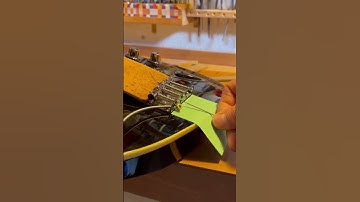 How to change Strings Fender Jazzbass avoid buzz  #shorts #asmr #bass #craft #hack #luthier #skills