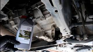 Toyota RAV4 2,0 Тойота РАВ 4 2007 года Замена масла в коробке передач МКПП Toyota RAV4 2,0 Тойота РАВ 4 2007 года Замена масла в коробке передач МКПП
