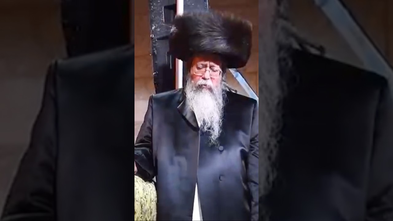 האדמו'ר משבט הלוי במעמד החופה בחתונות נכדתו