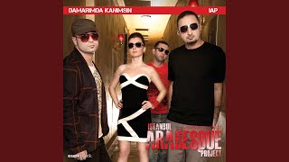 Yalnızlar Gülmez Mi Rüyada Bile