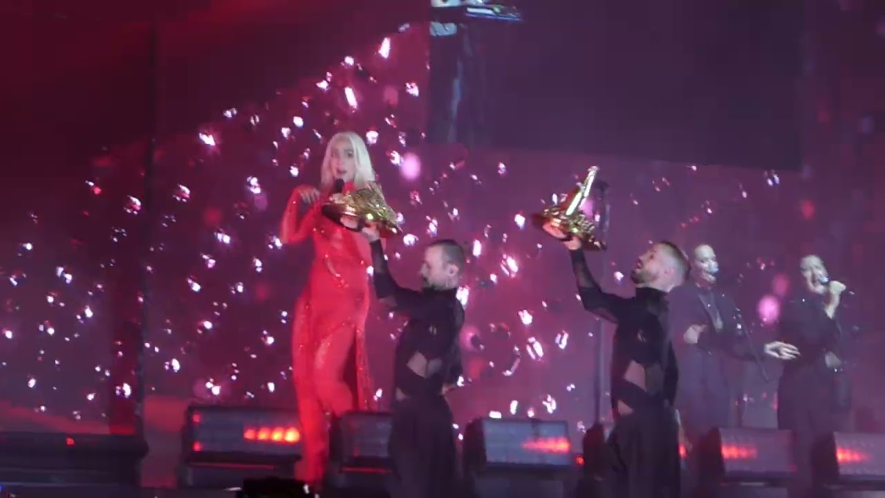 Mónica Naranjo en Murcia - Amor y Lujo