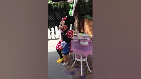 Avery Minnie