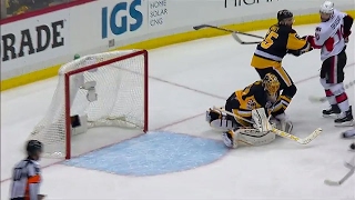 Fleury denies Stone with end of his pad