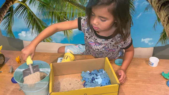 ELLEs show of wonders: A hamster beach
