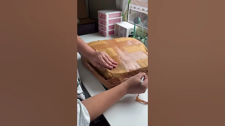 Crunchy boxes⭐️ only a small business owner can understand🥺 #unboxing #packaging #smallbusiness