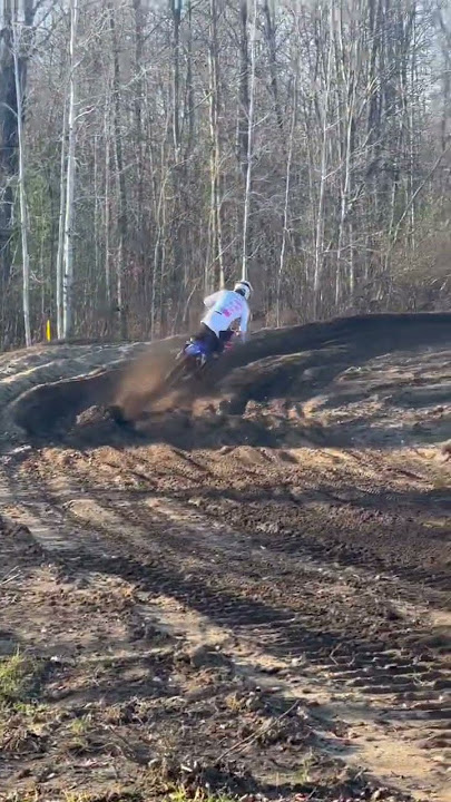 Absolutely SHREDDING this YZ250 2-stroke 🔊 #shorts