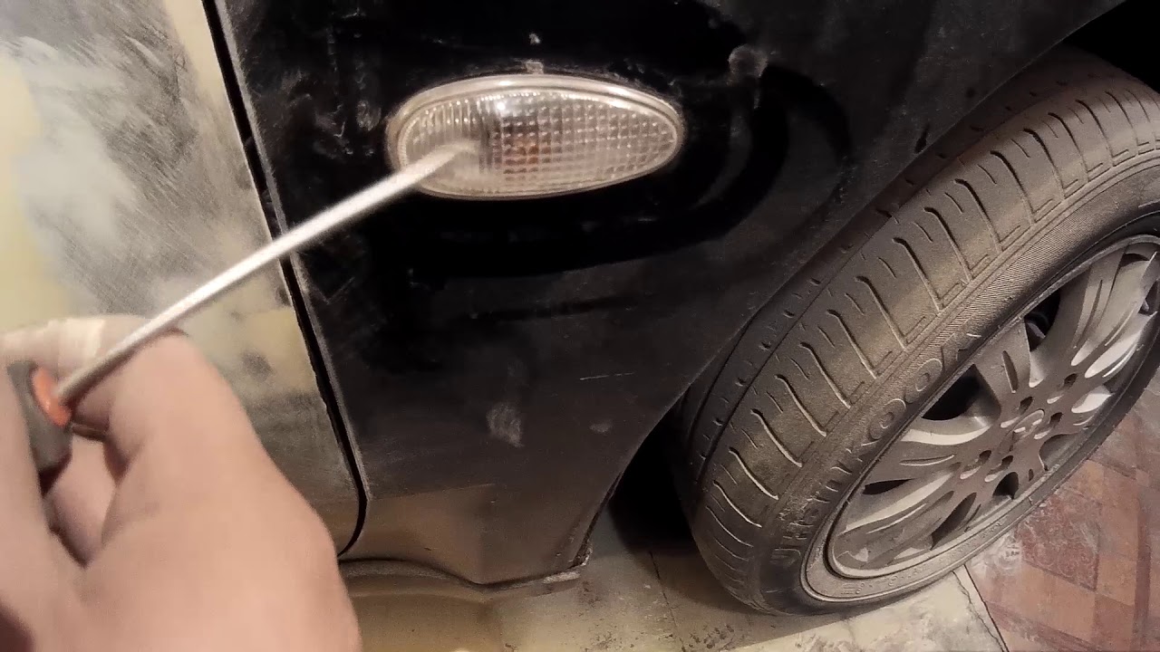 Как снять поворотник Митсубиси - YouTube