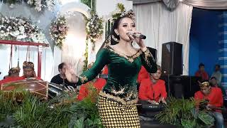 Viral Slendang Sutro Kuning Silvi Kumalasari cs PURI BUDAYA