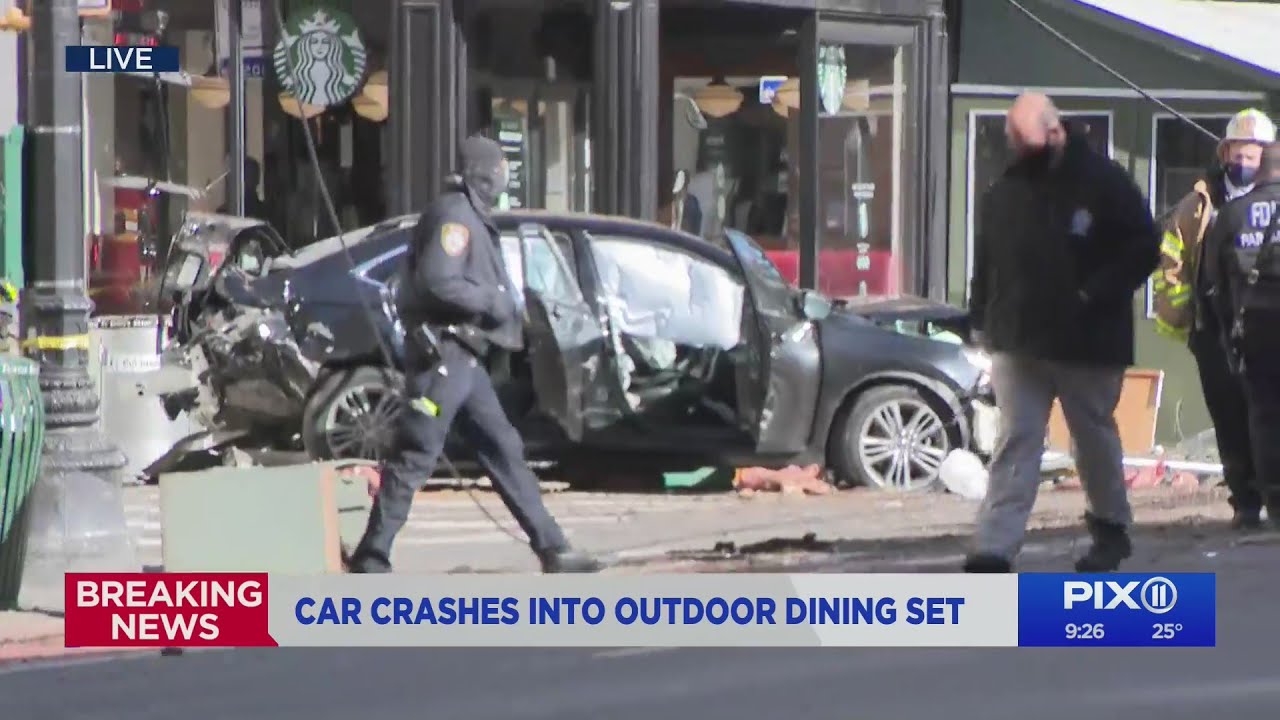 Multivehicle crash in Midtown Manhattan shuts down part of 2nd Ave