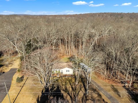 37 meadowood rd, Tolland, CT home video tour