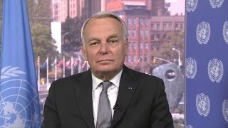 Immigration: pour Ayrault, le France est "loin d'être submergée"