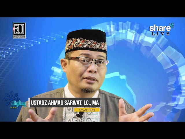 Shalat Berjamaah, Apakah Tetap Membaca AlFatihah? - Ustadz Ahmad Sarwat, Lc., MA class=