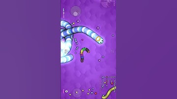 MOM must have fogged up her glasses #crash #orbs #feast #slitherio #slitherioshorts