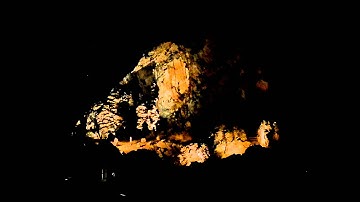 Light show to Vangelis, in Baradla Cave / Fényjáték Vangelisre a Hangverseny-teremben
