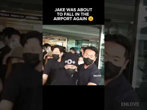 ENHYPEN GOT MOBBED