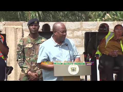 President John Dramani Mahama cuts sod for the construction of the Dodowa–Afienya–Dawhenya road