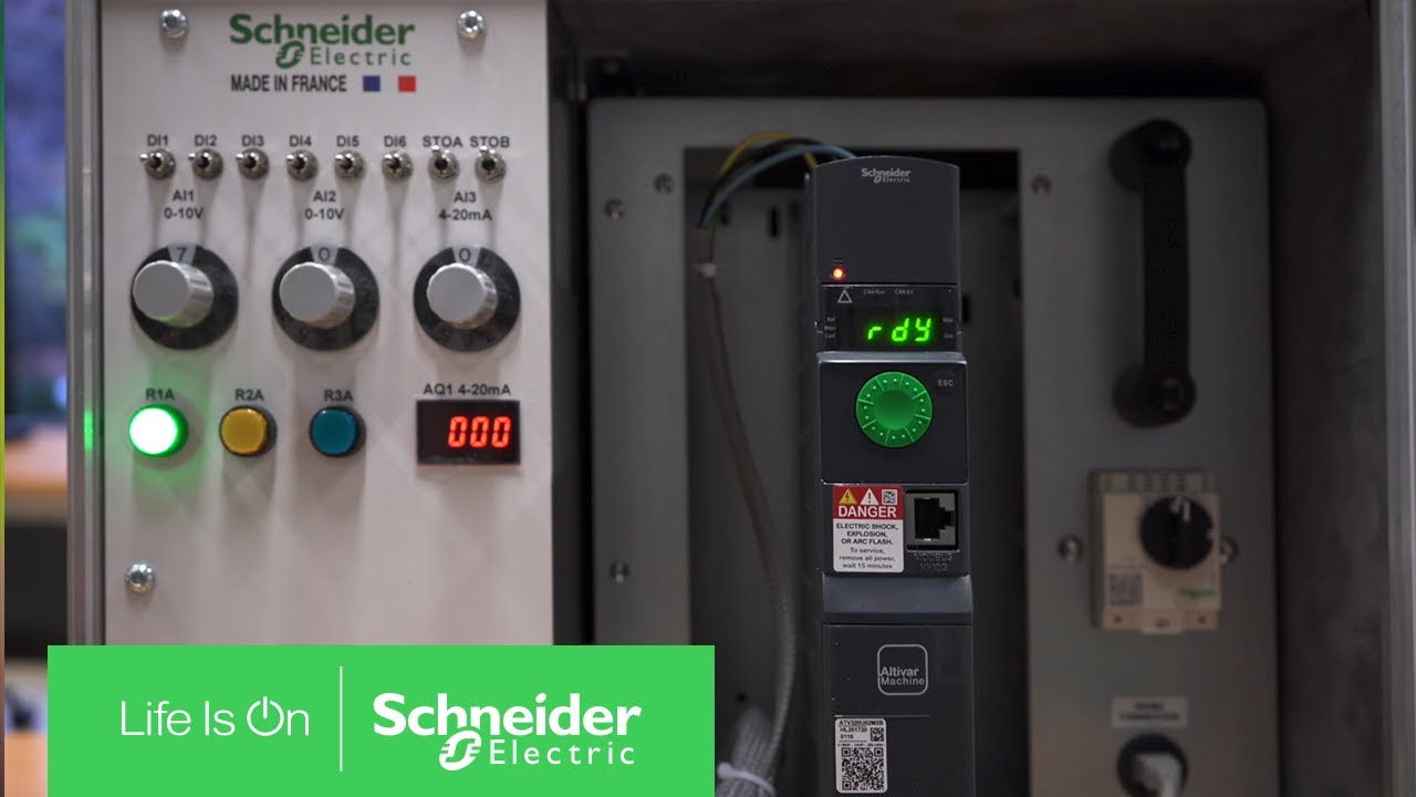 Schneider Electric - Interruttore senza viti in acciaio inox con unità di controllo per fornello e presa, colore: Nero