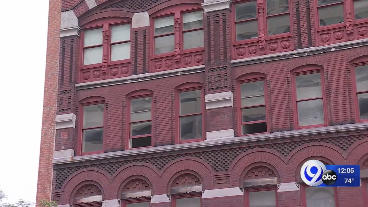 Amos Building looking to add apartments, automated parking lift