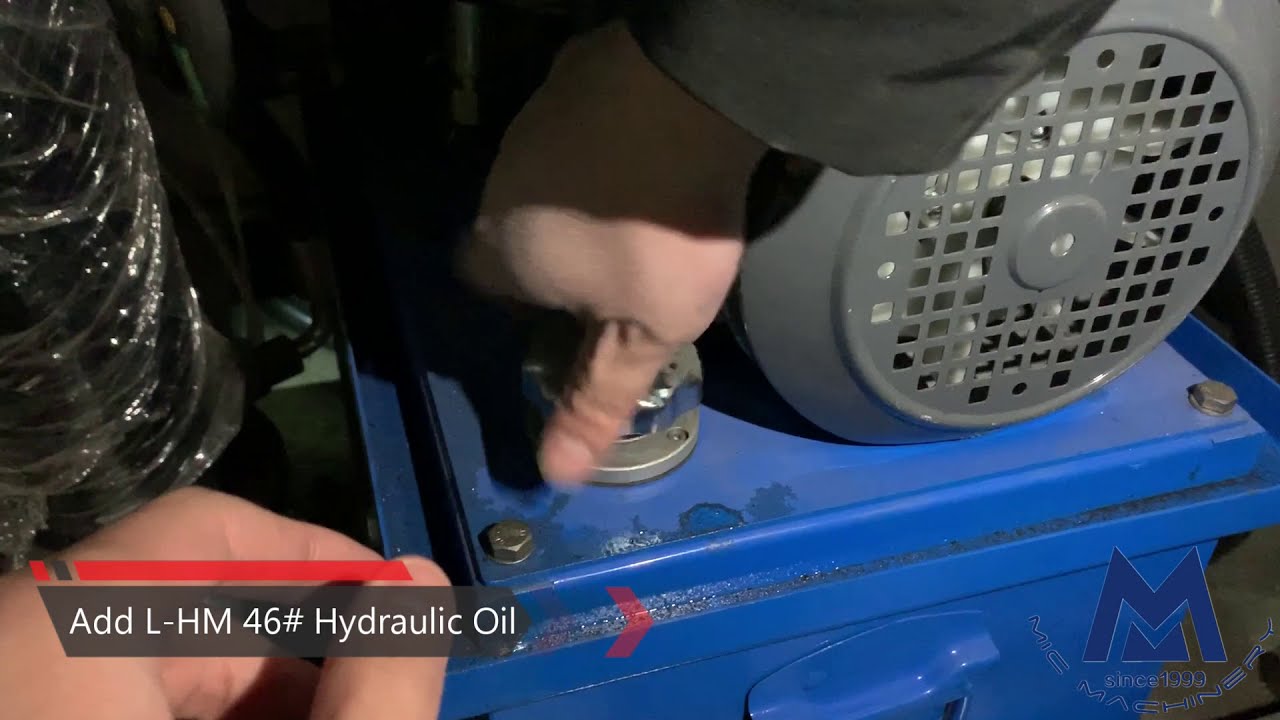 Add LHM 46 Hydraulic Oil For Vacuum Mixer Machine Running YouTube