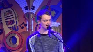 Dancing On My Own - Calum Scott Cover By Falco Neering Live De Vorstin