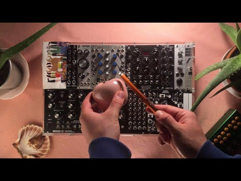 მოდულარული სინთეზატორი 001