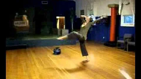 "Going" by Amanda Kreglow, dancer Beth McEnery.MP4