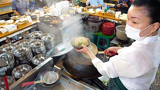 Incredibly hearty original Korean noodles! Selling 3,000 bowls a day !!  Korean street food