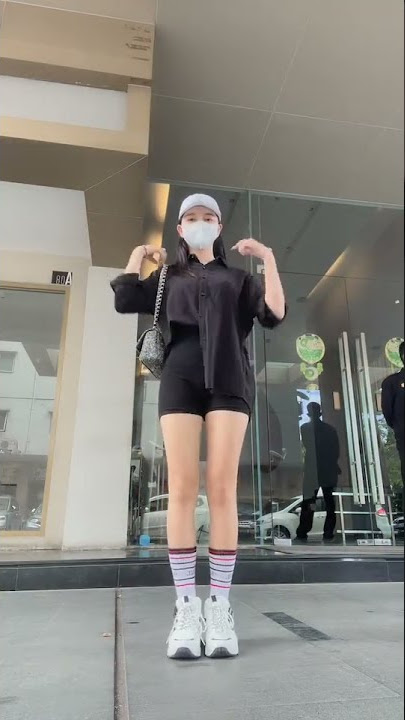 Dance wit me #shorts #dance #kienzy #tiktok #subscribe #youtube #love #viral #trending #girl #sexy