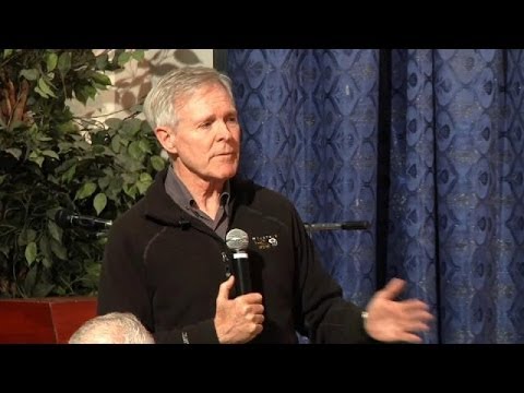 SECNAV Visits Sailors