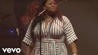 Tasha Cobbs Leonard - You Know My Name (Live) Resimi