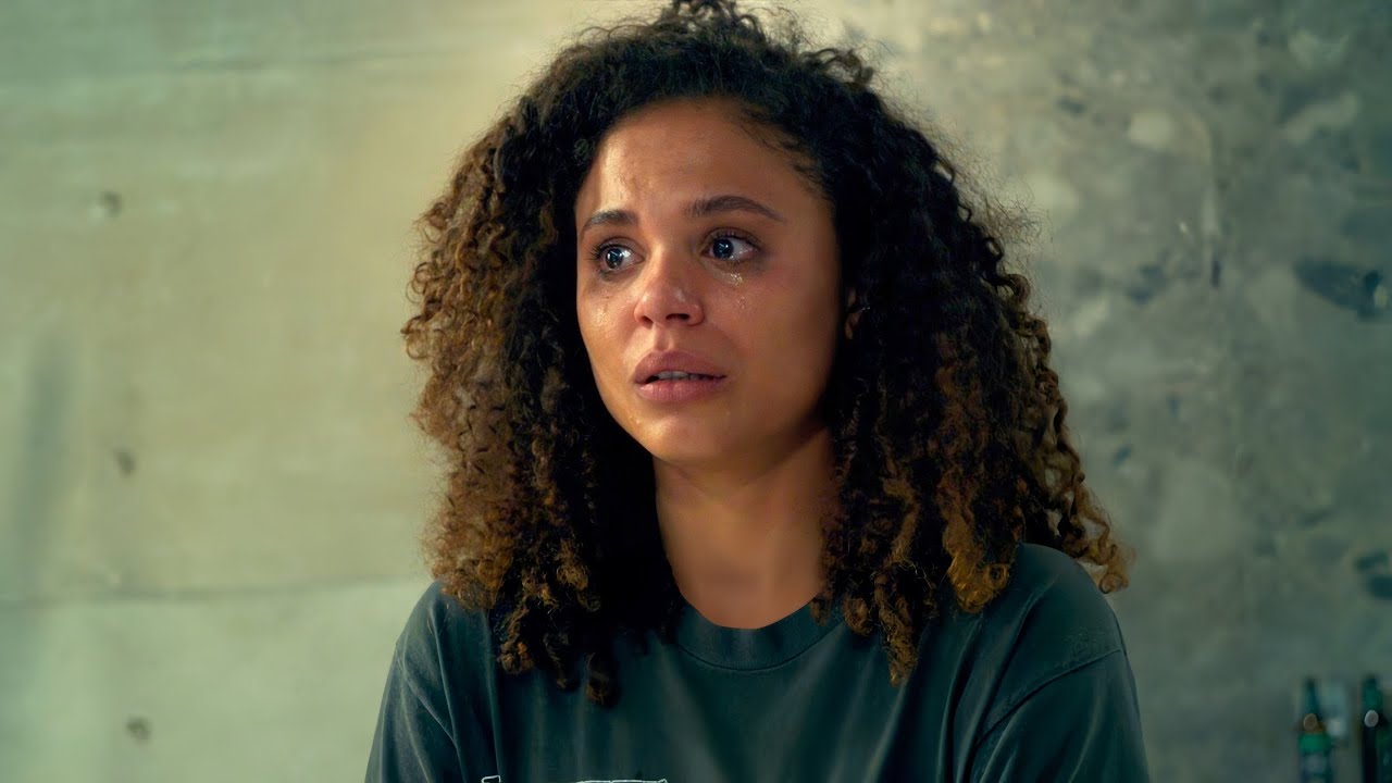 Девушка узнала, что под домом ее парня похоронены его жена и сын