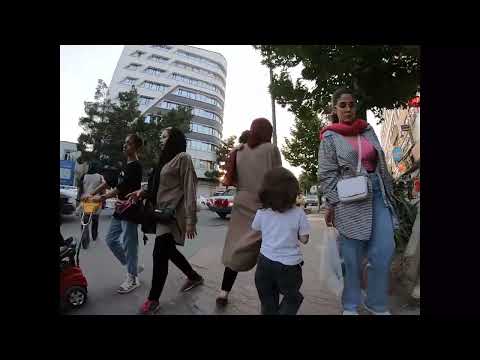 پیاده روی در دل سنندج از سه راه ادب تا ششم بهمن  سنندج 