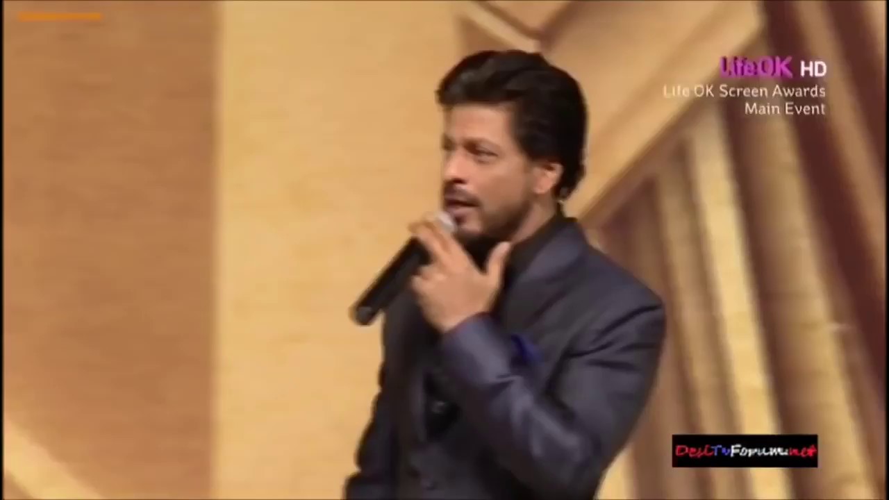 Deepika Padukone - Hero of the Year 2013 Life Ok Screen Awards