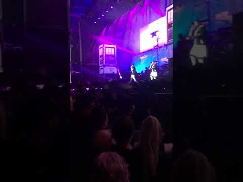 EMINEM - Lucky You Live Perth 2019. (KILLS FAST BIT)