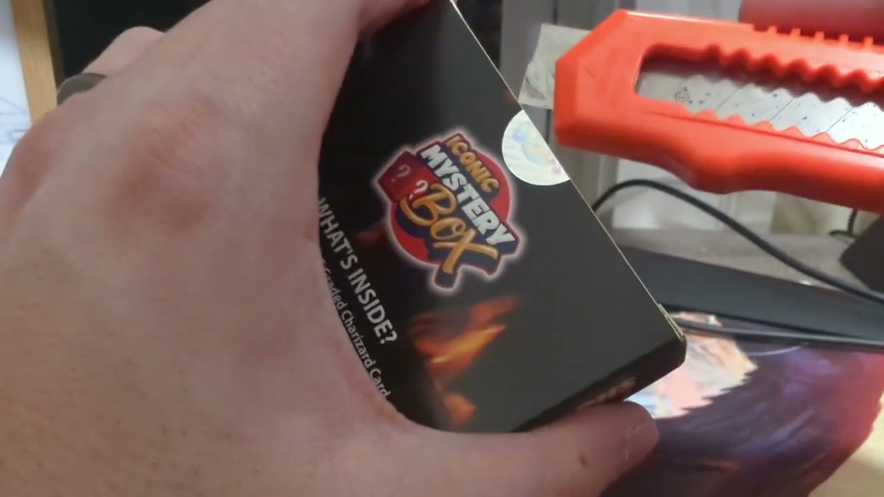 Opening My Charizard 2.0 December Monthly Iconic Mystery Box! Opening My Charizard 2.0 December Monthly Iconic Mystery Box!