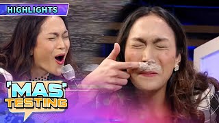 Kaladkaren Spreads A Smelly Mixed Ingredients Under Her Nose Its Showtime Mas Testing